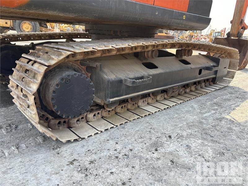 Hitachi ZH200-6 Tracked Excavator Crawler excavators