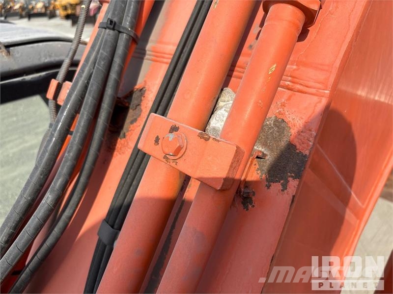 Hitachi ZH200-6 Tracked Excavator 履帶式 挖土機/掘鑿機/挖掘機