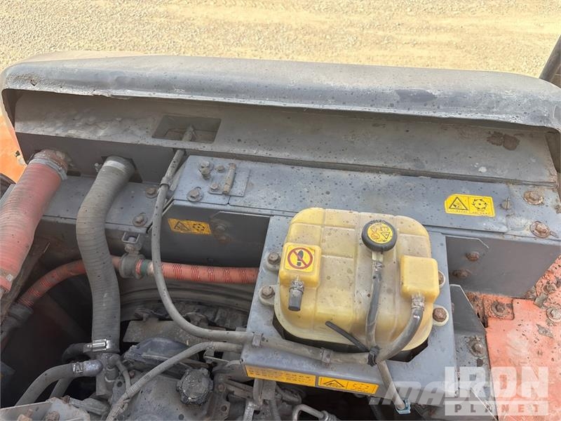 Hitachi ZH200-6 Tracked Excavator 履帶式 挖土機/掘鑿機/挖掘機