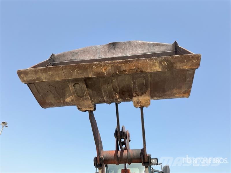 Hitachi ZW140-6 Wheel Loader لوادر بعجل