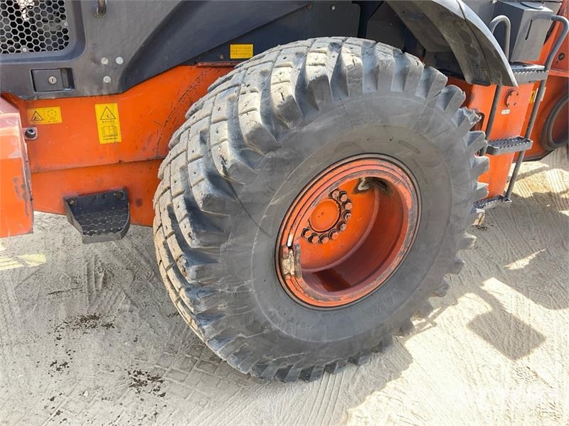 Hitachi ZW140-6 Wheel Loader لوادر بعجل