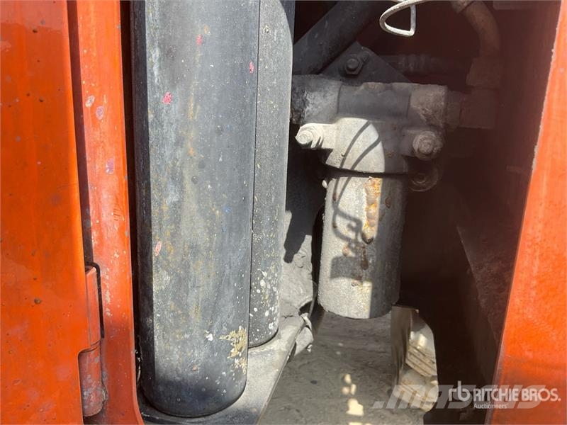 Hitachi ZW140-6 Wheel Loader لوادر بعجل