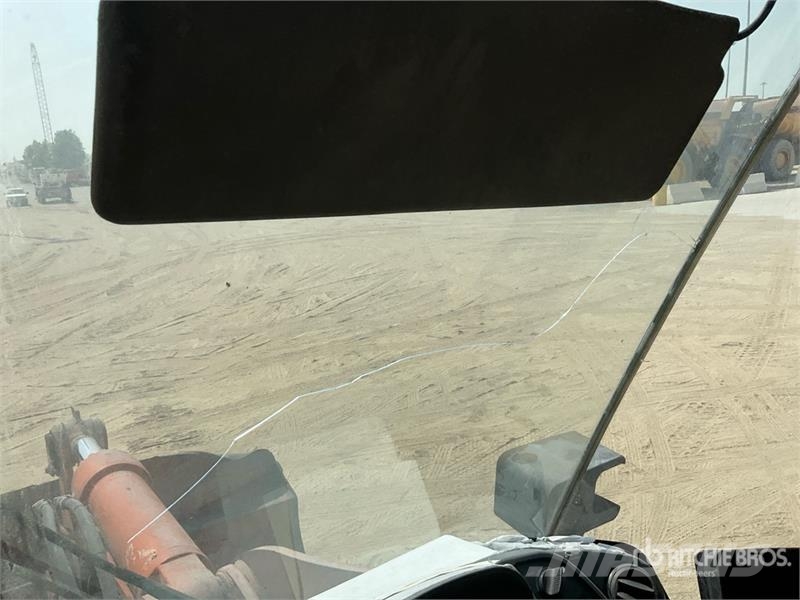 Hitachi ZW140-6 Wheel Loader لوادر بعجل