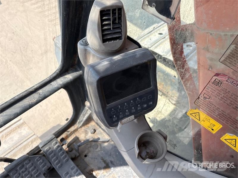 Hitachi ZX870LCH-3 Tracked Excavator Crawler excavators