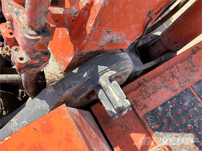 Hitachi ZX870LCH-3 Tracked Excavator Crawler excavators