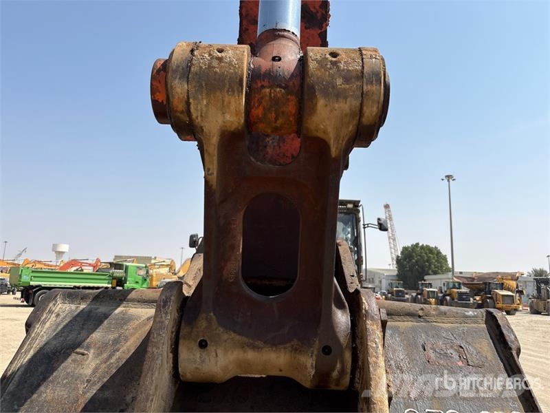 Hitachi ZX870LCH-3 Tracked Excavator Crawler excavators