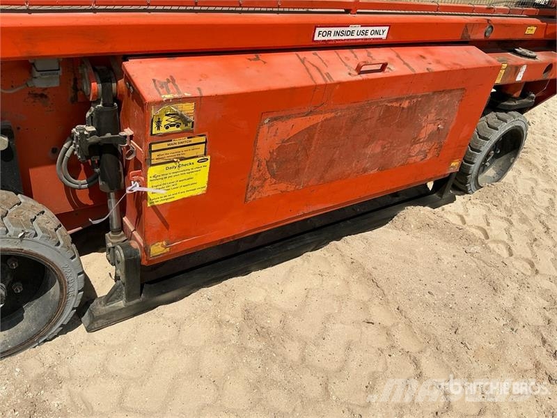 Holland Lift HL190 E12 Electric Scissor Lift Käärtõstukid