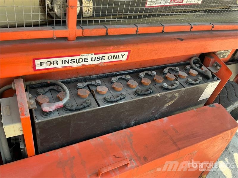 Holland Lift HL190 E12 Electric Scissor Lift Käärtõstukid