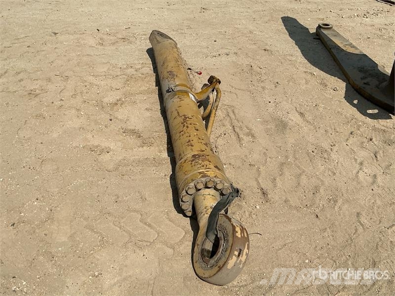 Hydraulic Cylinder - Fits Komatsu PC8002 معدات النقل - غير ذلك