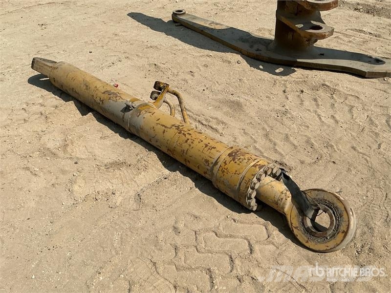 Hydraulic Cylinder - Fits Komatsu PC8002 معدات النقل - غير ذلك