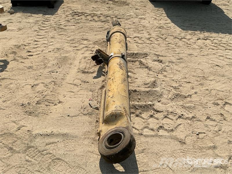 Hydraulic Cylinder - Fits Komatsu PC8002 معدات النقل - غير ذلك