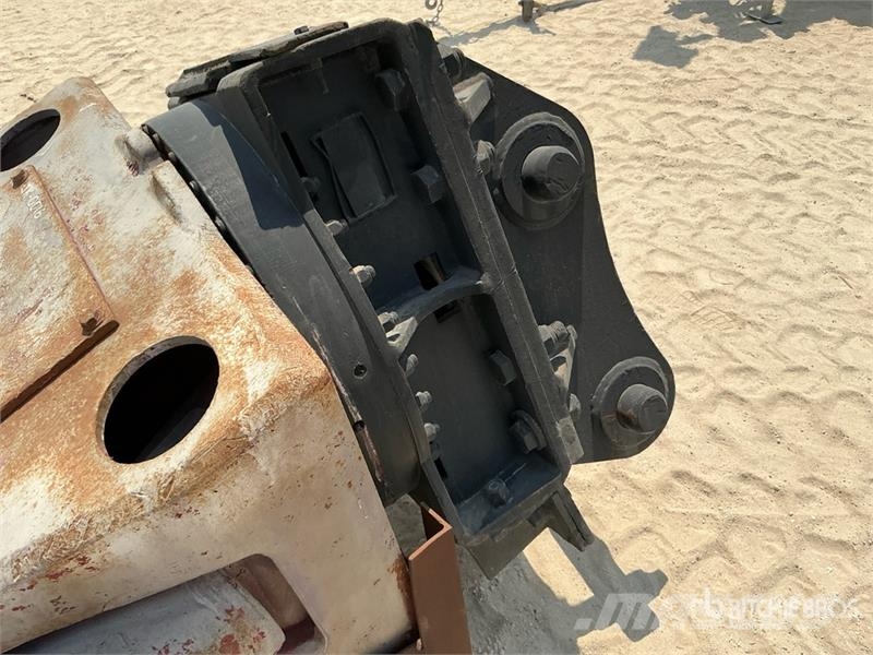  Hydraulic Rotating Concrete Cracker Jaw معدات البناء - غير ذلك