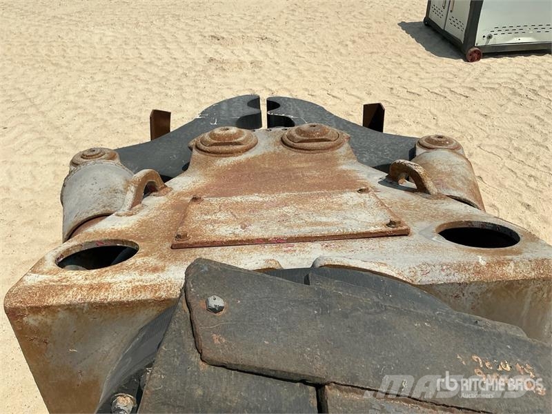  Hydraulic Rotating Concrete Cracker Jaw معدات البناء - غير ذلك