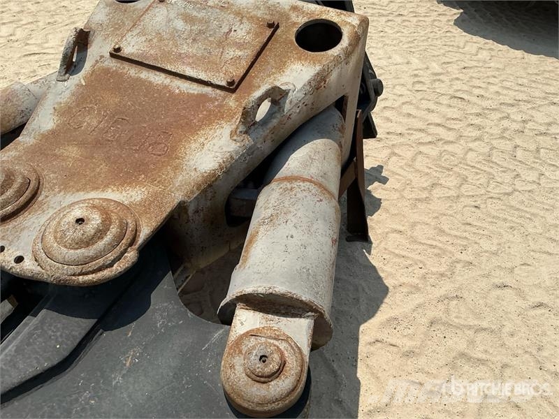  Hydraulic Rotating Concrete Cracker Jaw معدات البناء - غير ذلك