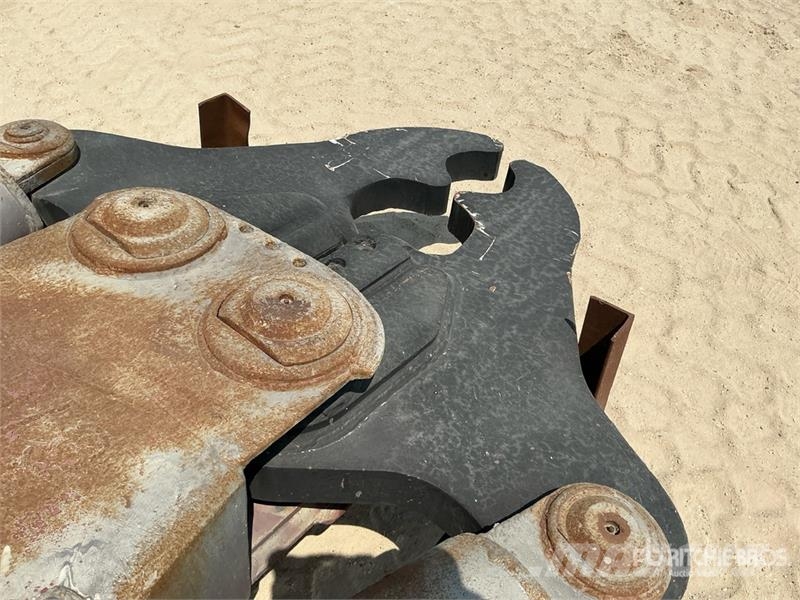  Hydraulic Rotating Concrete Cracker Jaw معدات البناء - غير ذلك