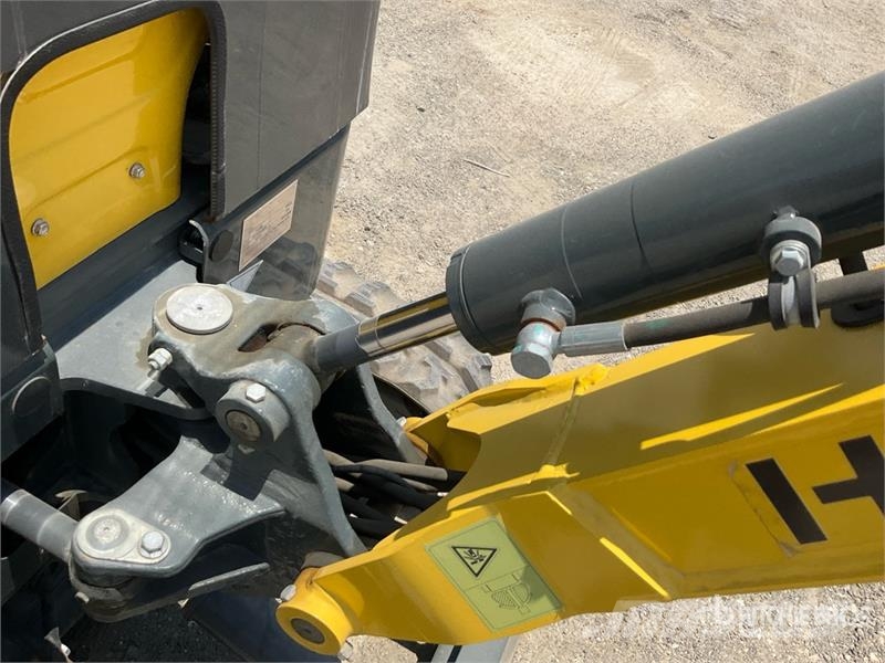 Hytec F1300 Mini Excavator (Unused) حفارات صغيرة أقل من 7 طن (حفارات صغيرة)
