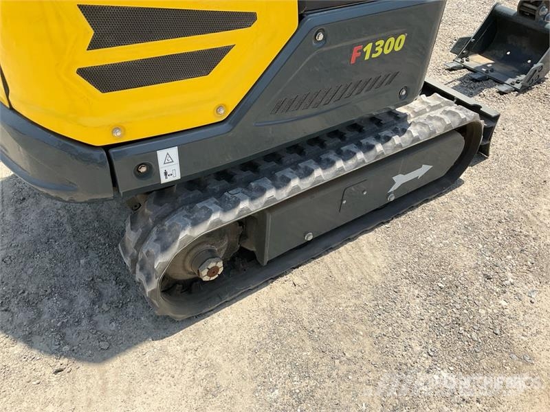 Hytec F1300 Mini Excavator (Unused) حفارات صغيرة أقل من 7 طن (حفارات صغيرة)