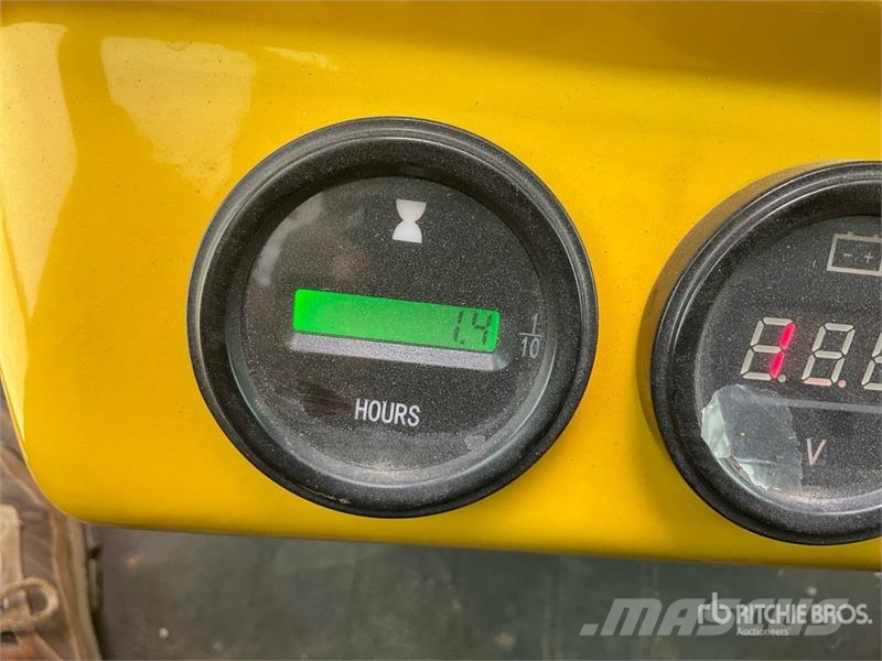 Hytec F1300 Mini Excavator (Unused) حفارات صغيرة أقل من 7 طن (حفارات صغيرة)
