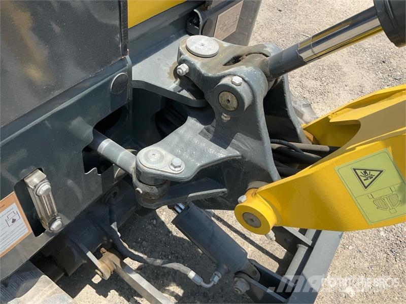 Hytec F1300 Mini Excavator (Unused) حفارات صغيرة أقل من 7 طن (حفارات صغيرة)