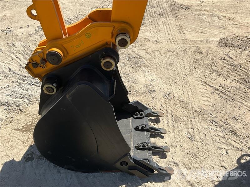 Hytec FM-100 4x4 Backhoe Loader (Unused) Екскаватори-навантажувачі