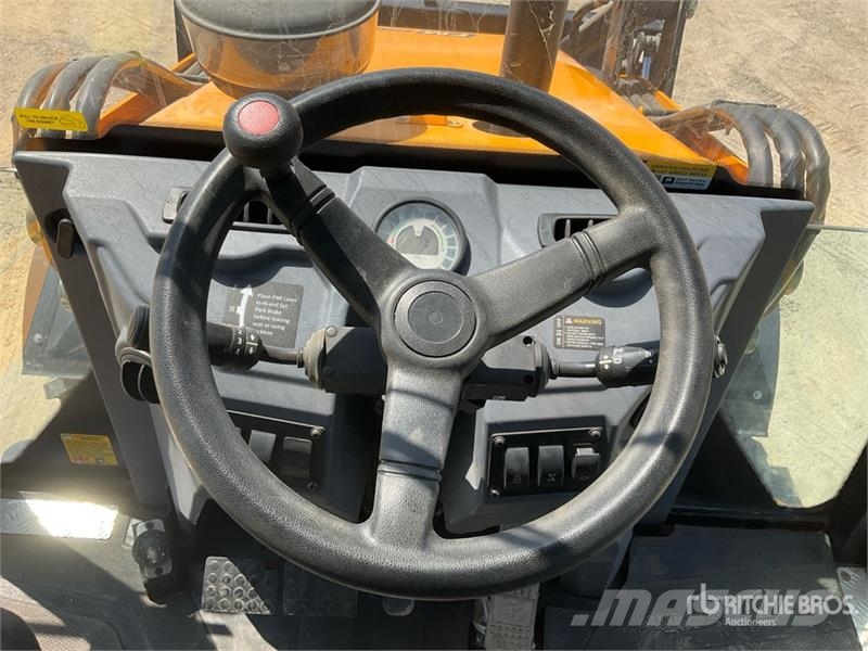 Hytec FM-100 4x4 Backhoe Loader (Unused) Екскаватори-навантажувачі