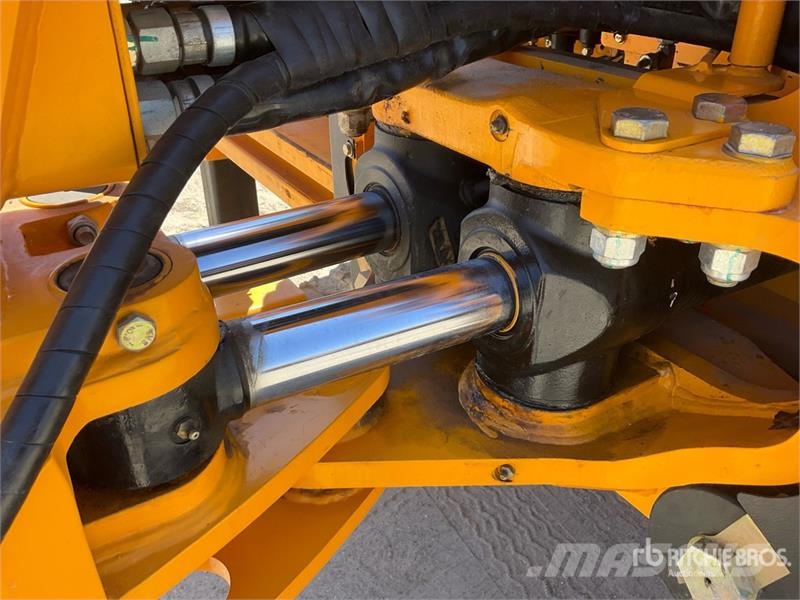 Hytec FM-100 4x4 Backhoe Loader (Unused) Екскаватори-навантажувачі