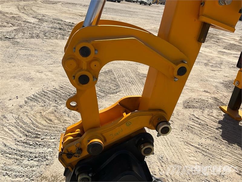 Hytec FM-100 4x4 Backhoe Loader (Unused) Екскаватори-навантажувачі