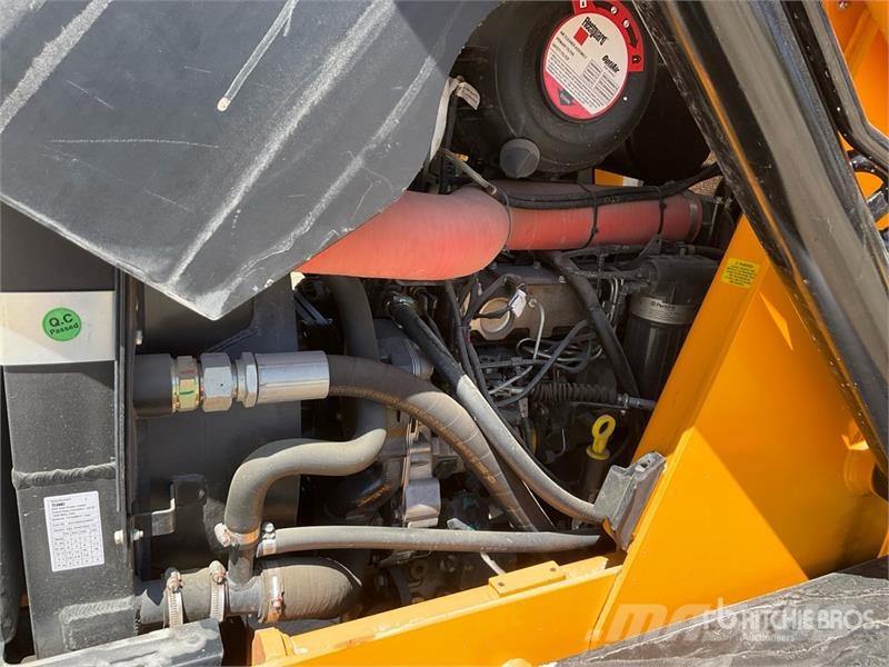 Hytec FM-100 4x4 Backhoe Loader (Unused) Екскаватори-навантажувачі