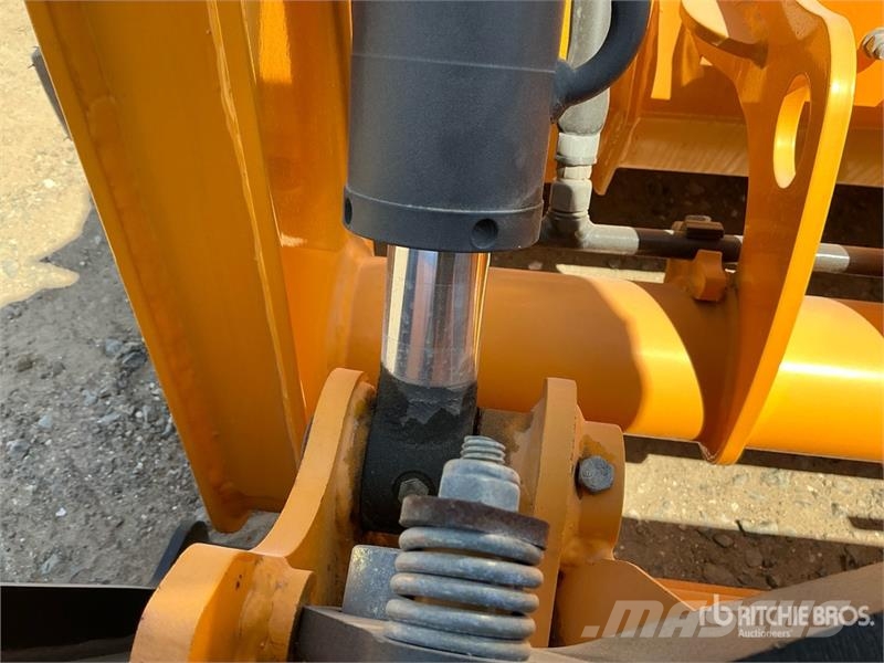 Hytec FM490 Skid Steer Loader (Unused) Liukuohjatut kuormaajat