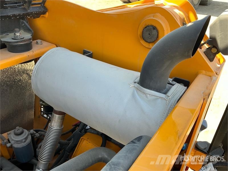 Hytec FM490 Skid Steer Loader (Unused) Liukuohjatut kuormaajat