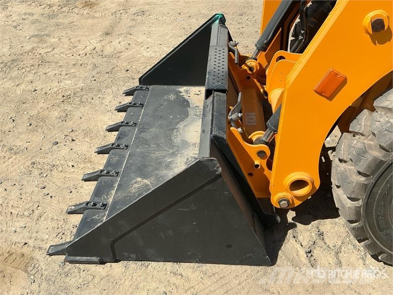 Hytec FM490 Skid Steer Loader (Unused) Liukuohjatut kuormaajat