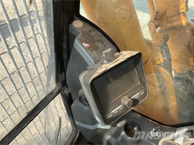 Hyundai 480 LC Tracked Excavator حفارات زحافة