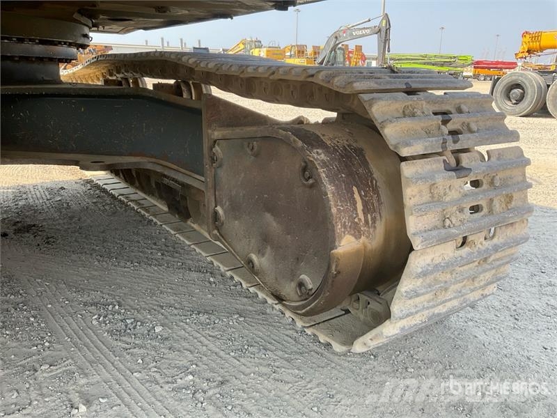 Hyundai 480 LC Tracked Excavator حفارات زحافة