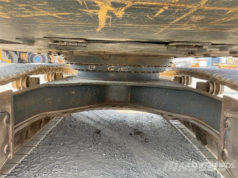 Hyundai 480 LC Tracked Excavator حفارات زحافة