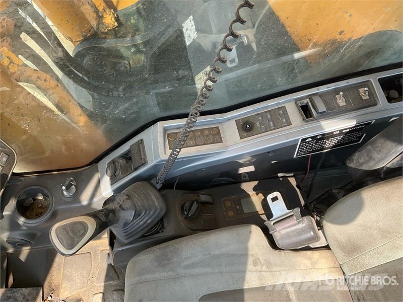 Hyundai 480 LC Tracked Excavator حفارات زحافة