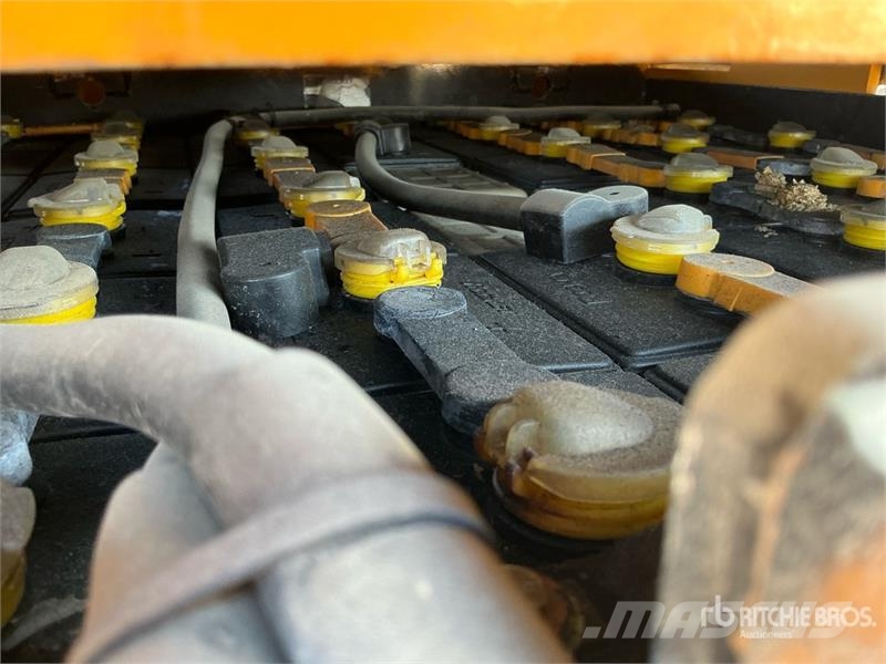 Hyundai 50B-9 5 ton Electric Forklift (Inoperable) شاحنات ذات رافعات شوكية تعمل بالكهرباء