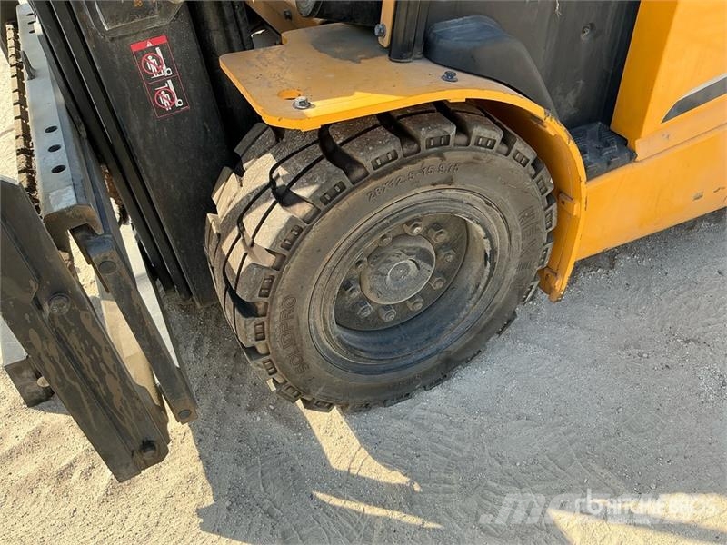 Hyundai 50B-9 5 ton Electric Forklift (Inoperable) شاحنات ذات رافعات شوكية تعمل بالكهرباء