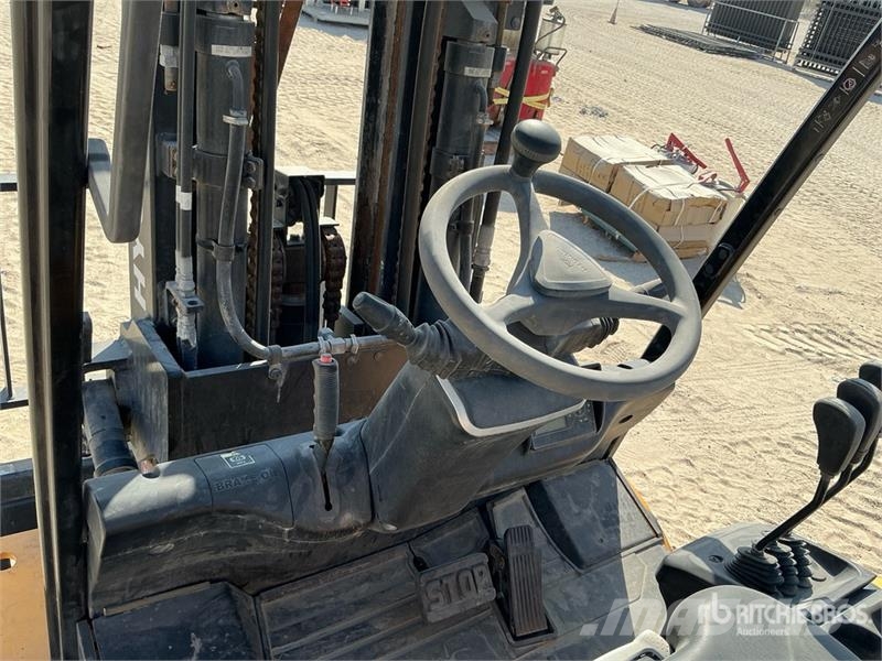 Hyundai 50B-9 5 ton Electric Forklift (Inoperable) شاحنات ذات رافعات شوكية تعمل بالكهرباء