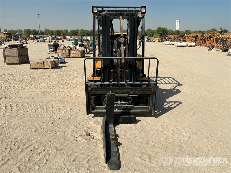Hyundai 50B-9 5 ton Electric Forklift (Inoperable) شاحنات ذات رافعات شوكية تعمل بالكهرباء