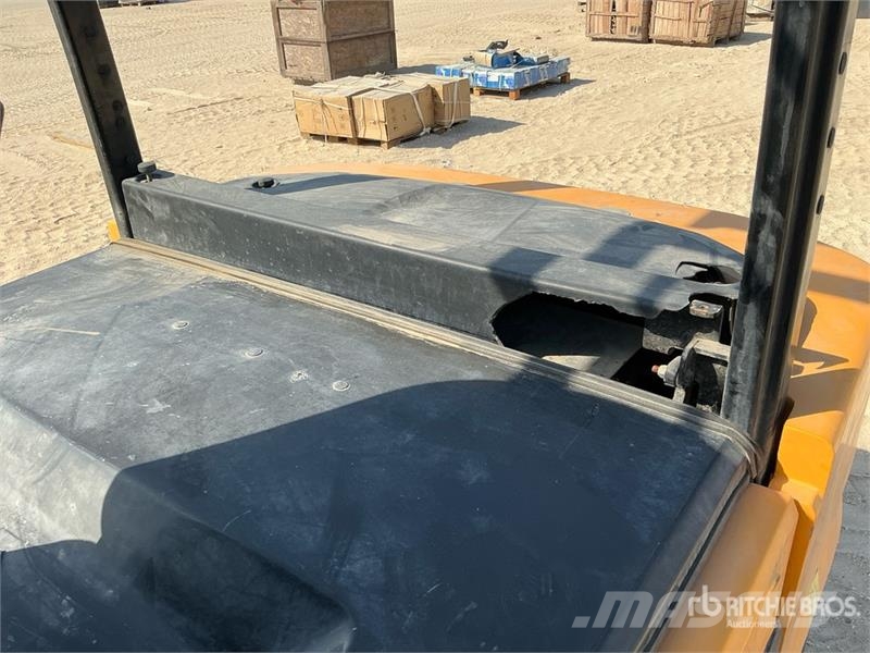 Hyundai 50B-9 5 ton Electric Forklift (Inoperable) شاحنات ذات رافعات شوكية تعمل بالكهرباء