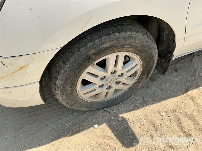 Hyundai Grand Starex Minivan (Inoperable) Sõiduautod