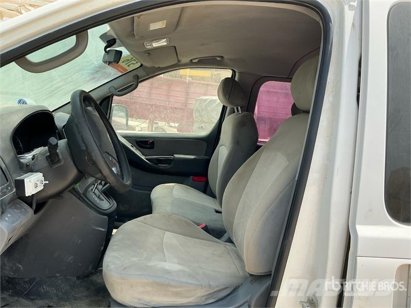 Hyundai Grand Starex Minivan (Inoperable) Sõiduautod