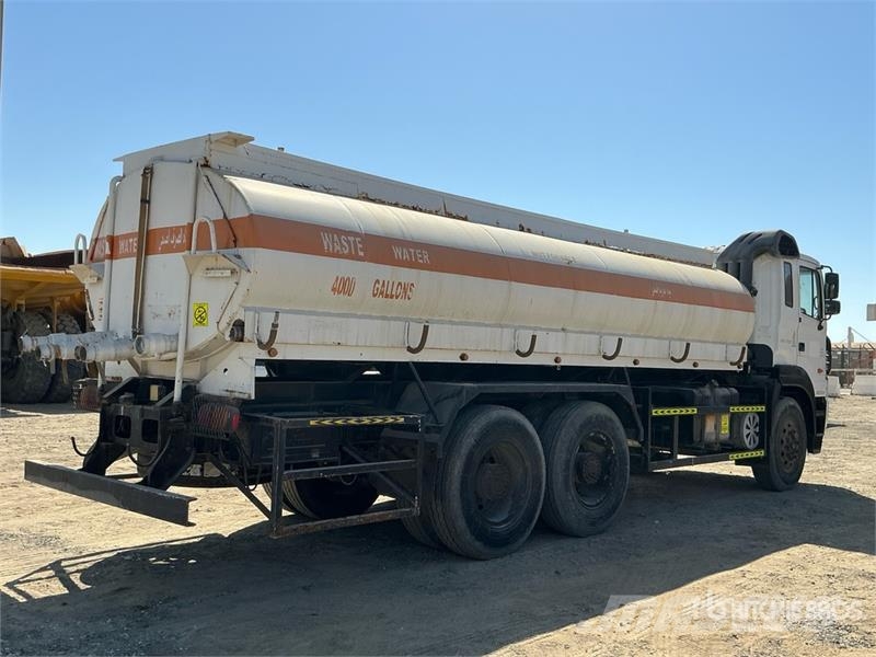 Hyundai HD370 16000 L 6x4 Sleeper Water Truck صهاريج مياه
