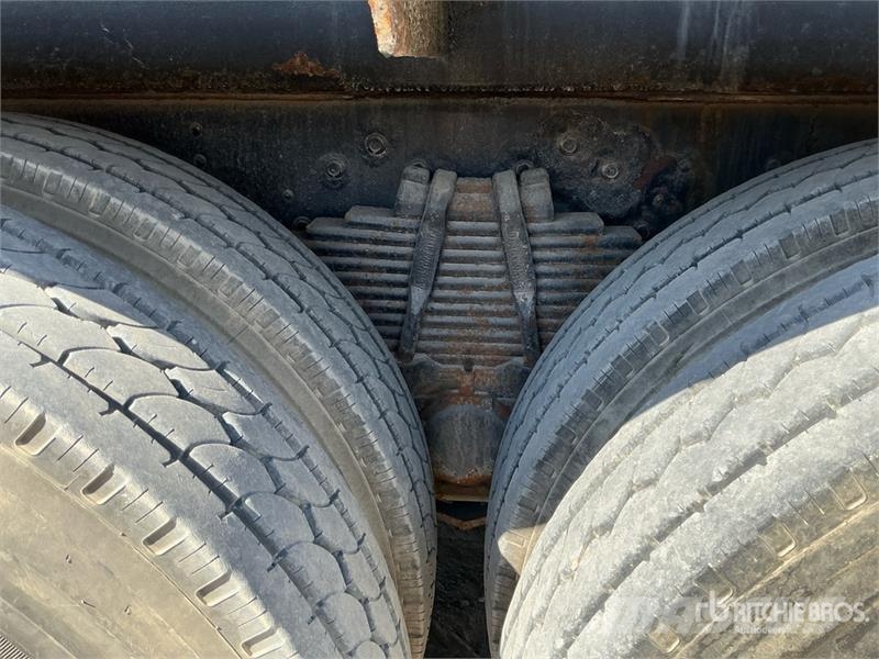 Hyundai HD370 16000 L 6x4 Sleeper Water Truck صهاريج مياه