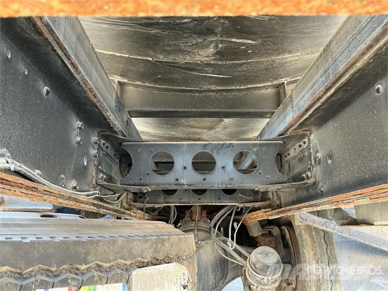 Hyundai HD370 16000 L 6x4 Sleeper Water Truck صهاريج مياه