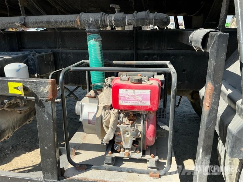 Hyundai HD370 16000 L 6x4 Sleeper Water Truck صهاريج مياه