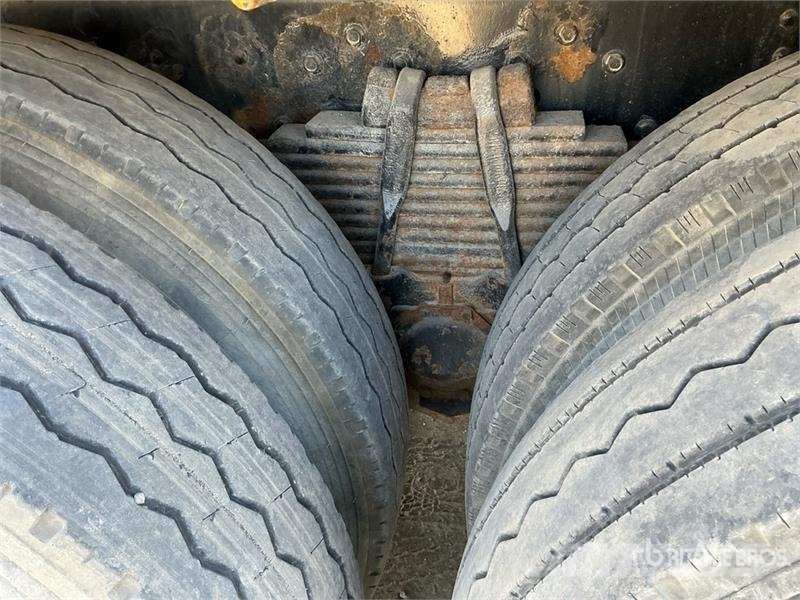 Hyundai HD370 16000 L 6x4 Sleeper Water Truck صهاريج مياه