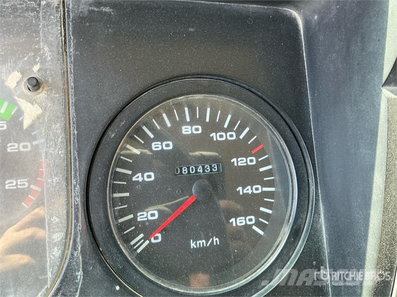 Hyundai HD370 16000 L 6x4 Sleeper Water Truck صهاريج مياه