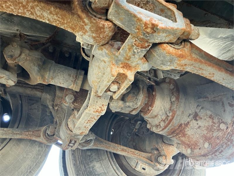 Hyundai HD370 16000 L 6x4 Sleeper Water Truck صهاريج مياه
