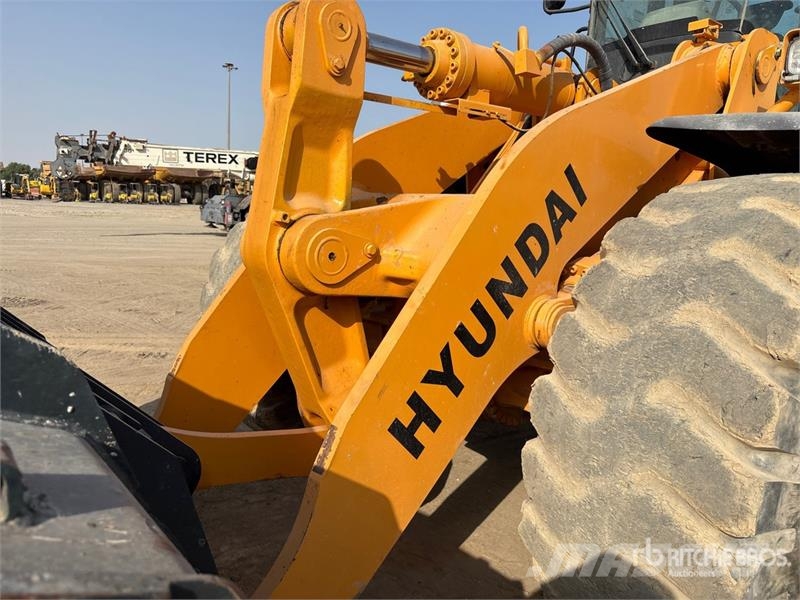 Hyundai HL770-9 لوادر بعجل